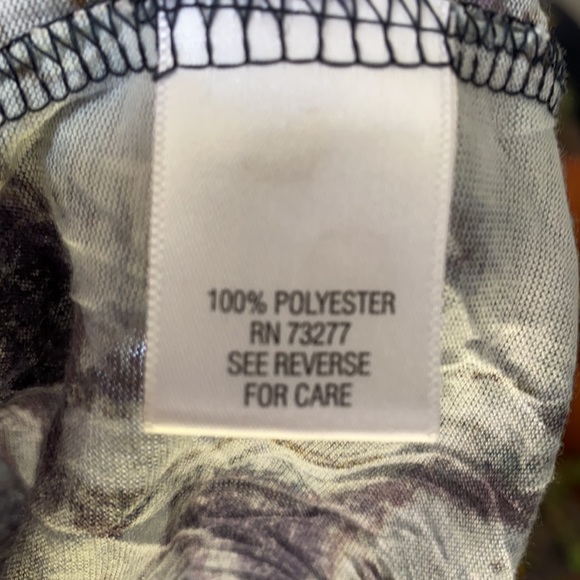 Vera Wang short sleeve top - Picture 6 of 7